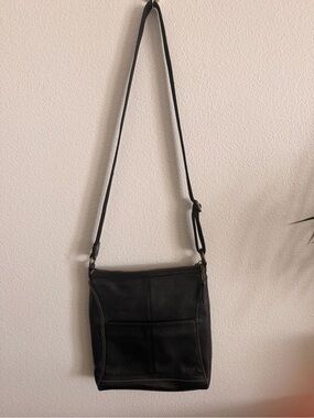 The Sak Black Pebbled Leather Crossbody Bag Organizer Adjustable Strap